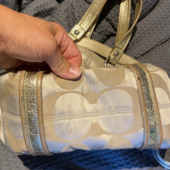 Coach purse - Picture 3 of 6